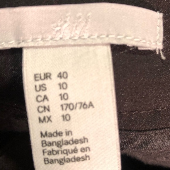 H&M Women’s Black Ankle Pants Size 10 - Picture 3 of 7